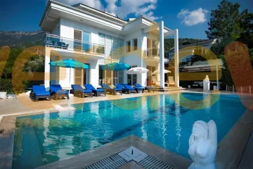 Villa Zari Hisar – Hisarönü’nde 8 Kişilik Özel Havuzlu Tatil Villası