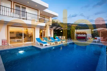 Private Villa with Jacuzzi & Heated Pool | Villa Eslem, Kalkan