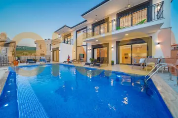 Villa Akça - Luxury Private Pool Villa in Kaş with Nature View